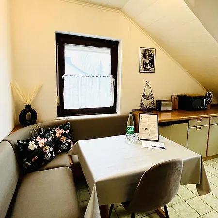 Casa Inn Parkview - Relax & Chill - Perfect For Business Travel, Weekend Trip, Family&Friends, Dogs Lover, Romance, Layover Or Longstay Limburg an der Lahn Exterior foto