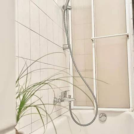 Casa Inn Parkview - Relax & Chill - Perfect For Business Travel, Weekend Trip, Family&Friends, Dogs Lover, Romance, Layover Or Longstay Limburg an der Lahn Exterior foto