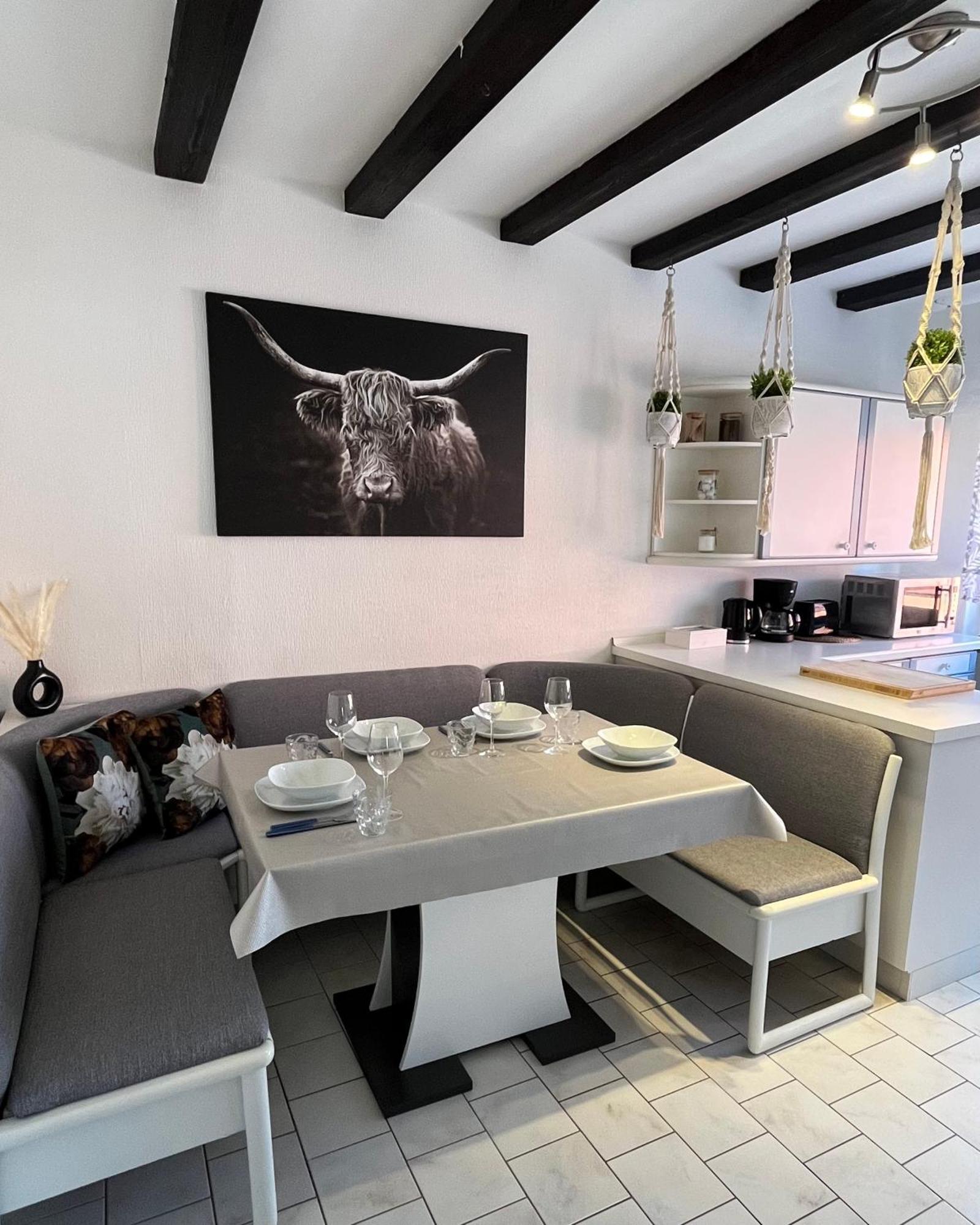 Appartement Casa Parkview - Relax & Chill - Perfect For Business Travel, Weekend Trip, Family&friends, Dogs Lover, Romance, Layover Or Longstay Limburg an der Lahn