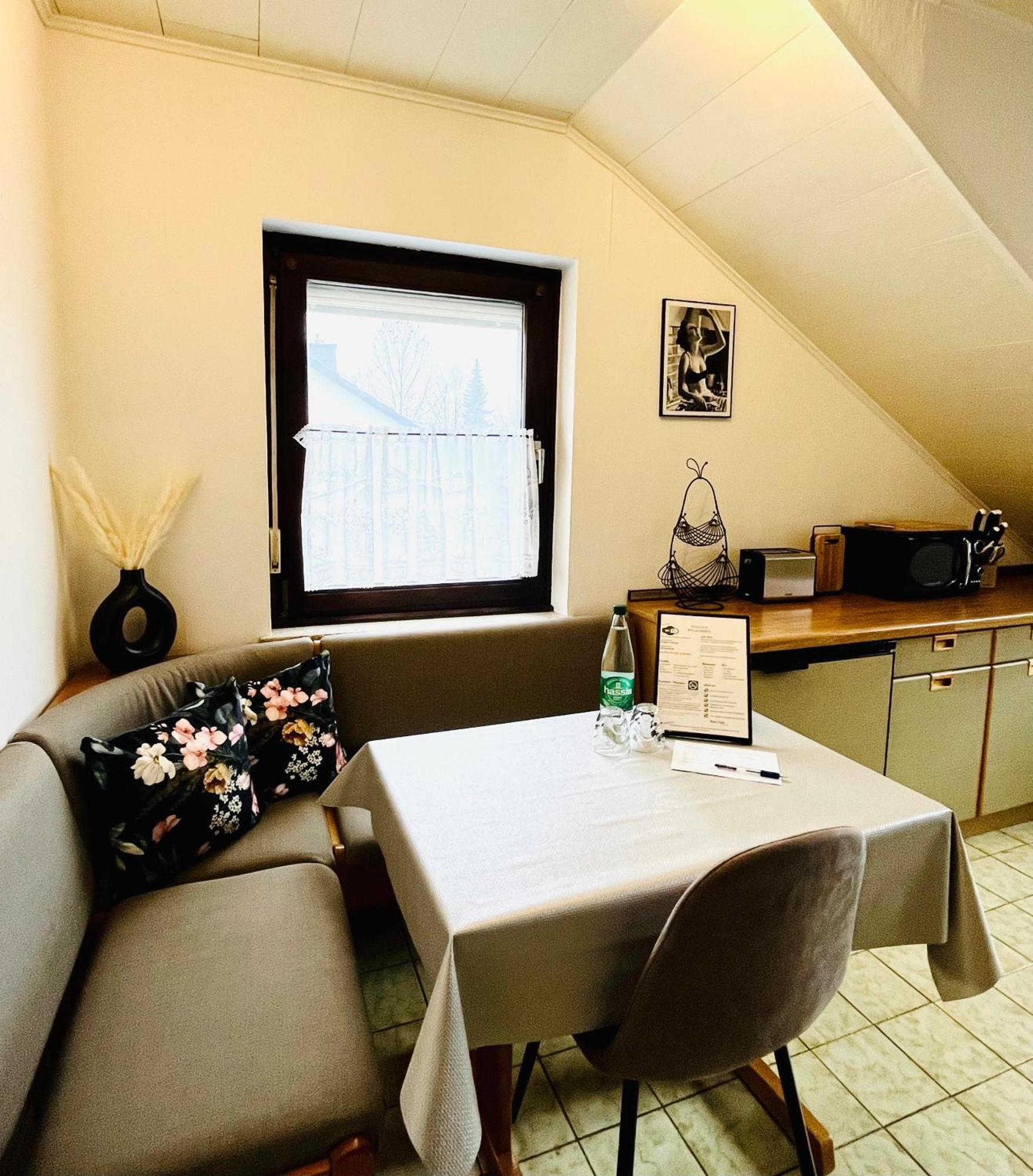 Casa Parkview - Relax & Chill - Perfect For Business Travel, Weekend Trip, Family&friends, Dogs Lover, Romance, Layover Or Longstay Apartment Limburg an der Lahn